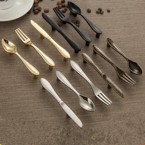 Creative Knife Fork Spoon Design Zinc Alloy Kitchen Cabinet Handles Cupboard Drawer Knobs Furniture Handles Hardware