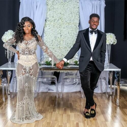 Classic Black Two Pieces Wedding Tuxeods One Button Slim Fit Peaked Lapel Groomsmen Suits