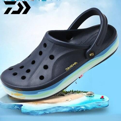 2020 DAIWA Spring and Summer Mens Fishing Non-slip Sandals Outdoor Mountaineering Breathable Sandals Soft Bottom Beach Slippers