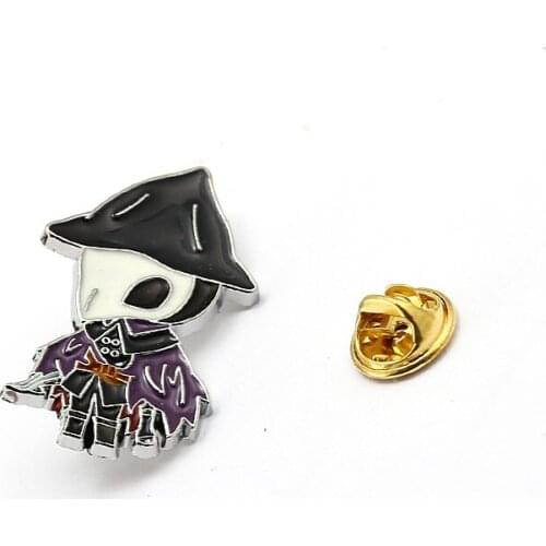 Bloodborne Crow Hunter Brooch For Women Clothes Sweater Clips Metal Cartoon Corsage Badge Fashion Jewelry