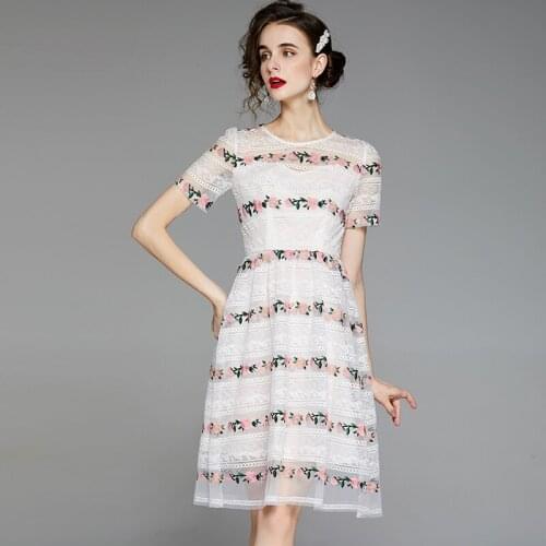 New 2021 Fashion Runway Summer Dress Womens Short Sleeve Floral Embroidery Elegant Mesh A-Line Dresses