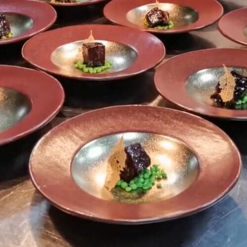 Antique ceramic round shallow plate gourmet cuisine artistic conception plate Chinese style tableware with gold rim CN(Origin)