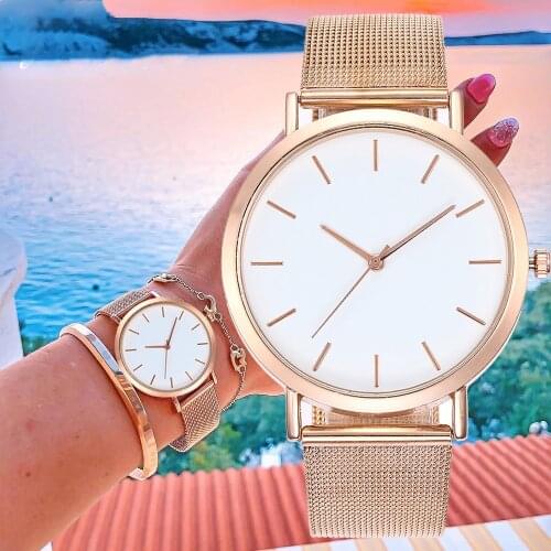 RUNERR Ladies Gold Watch