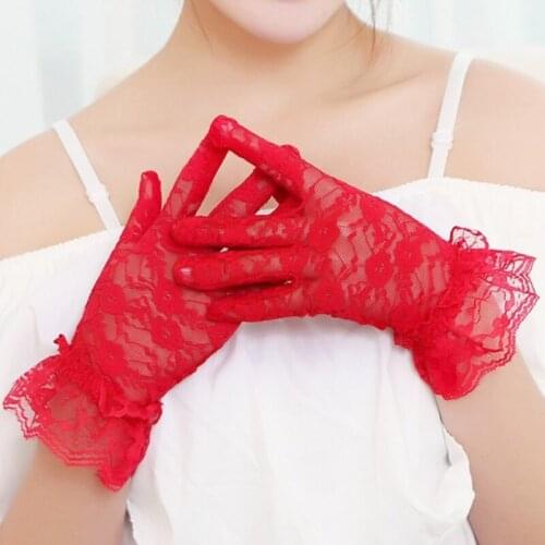 New Elegant Style Sun Protection Lace Hollow-Out Gloves Delicate Lace Jacquard Pattern Lace Gloves Bridal Wedding Accessories