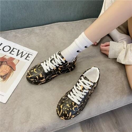 Womens Sports Shoes Fashion Womens Sneakers 2021 High-quality Low-top Flat Shoes Womens Vulcanized Shoes Womens Casual Shoes