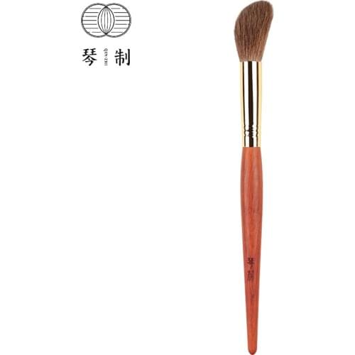 QINZHI Professional Handmade Make Up Brush 011 Multi-task Contour Blush Brush Soft Red Squirrel Hair Makeup Brushes