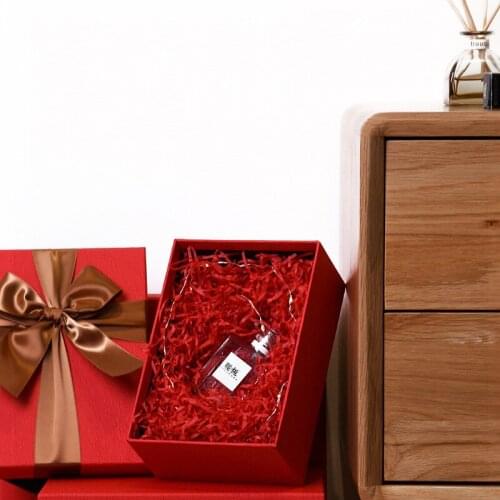 Present Gift Packing Boxes Facial Mask Wedding Companion Cosmetic Perfume Lipsticks Candy Packaging Box 1pc Red Color