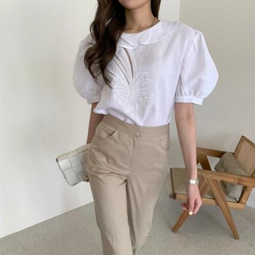 Korean Style Lotus Embroidery Shirt Femme 2021 New OL Women Blouses Chic Lapel Puff Sleeve Solid Loose White Tops