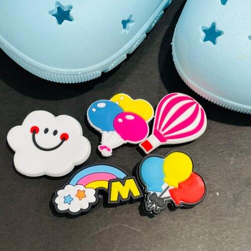 Free Shipping 50Pcs Cartoon Rainbow Cloud Moon Ballon Heart Shoe Charms Shoe Accessories for Kids Party Gift Buckle Croc Jibz