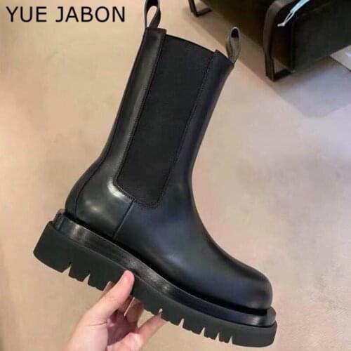 2020 New Women Chelsea Boots Thick Sole Platform Short Booties Slip-on Motorcycle Boots Black Autumn Winter Shoes Botas Mujer