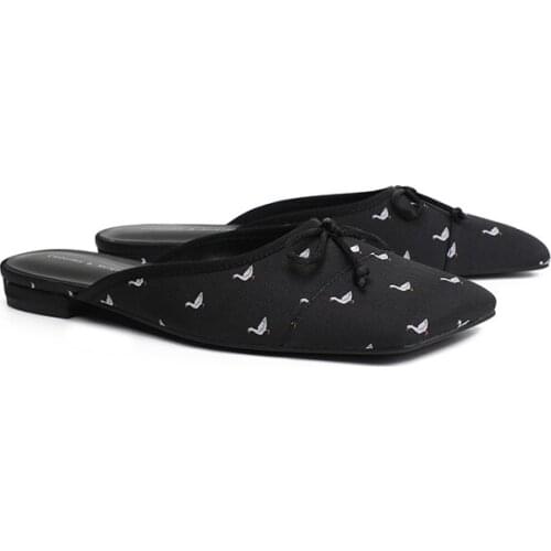 2021 Fall New Products Ladies Flat Heel Muller Shoes Square Toe Slippers One Foot