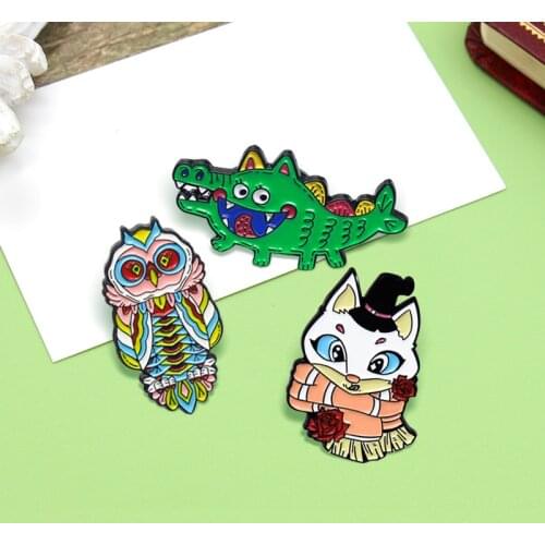 Animal Enamel Pin Custom Animal Monkey Owl Rabbit Fox Mouse Crocodile Brooches Bag Lapel Cartoon Badge Jewelry Gift for Friends