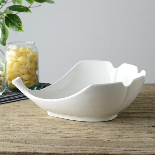 Leaf Shape Ceramic Serving Bowl Ornamental Porcelain Vegetables and Fruits Tray Dinnerware and Houseware for Home Decor and Gift