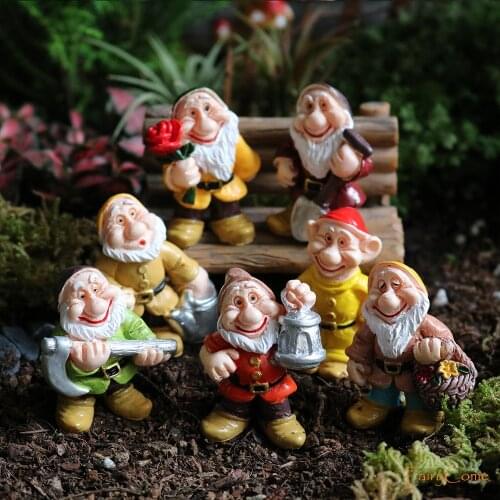 FairyCome 7ps Miniature Garden Gnomes Dwarf Figurines Resin Fairy Garden Micro Mini Garden Gnomes Elf Figure Bonsai Decoration