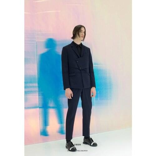 High-end customization. European and American fashion irregular mens suit original repair of the fall and winter coat singers