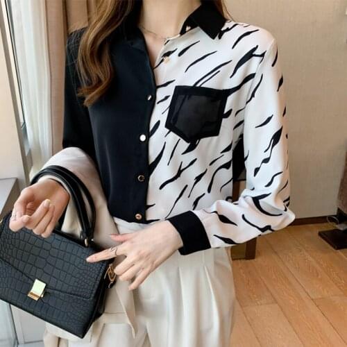 Chiffon shirt womens long-sleeved 2021 autumn new temperament stitching top design niche large size shirt blouse