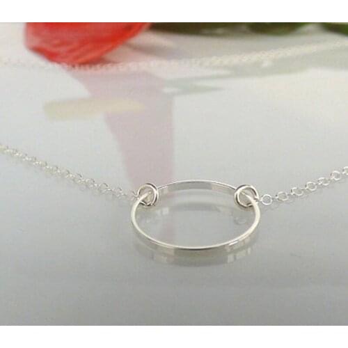 The women Short round fine Necklace of Clavicle Accessories Jewelry Flat Chain collana vintage colar comprido colgante 2018