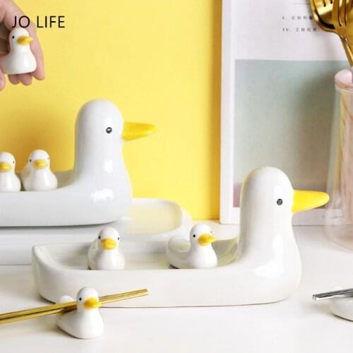JO LIEF Ceramic Chopsticks Stands Set Kitchen Ceramic Plate Cute Duck Chopsticks Rest Stand Knife Fork Spoon Holder Rack