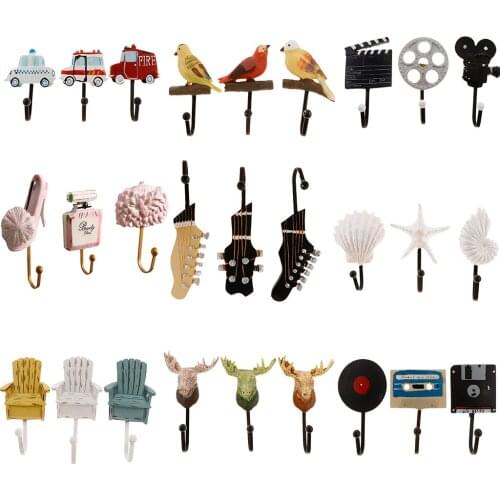 3 Pcs/Set Decorative Coat Hook Resin Wall Mounted Tape Hangers for Clothes Key Scarf Home Kitchen Bathroom Use