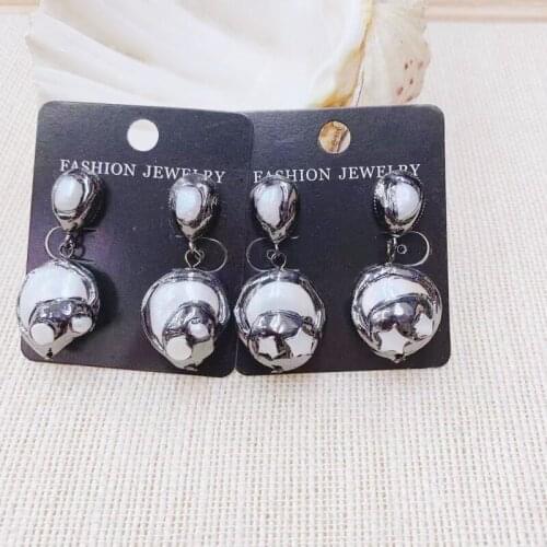 Fashion Personality Pearl Earring Howllot Dangle Earring Woman Earring 2Pairs Gunmetal Plated