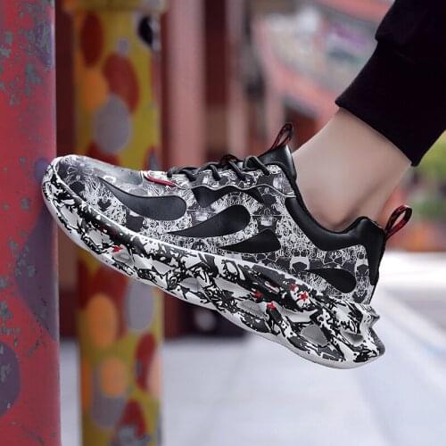 Graffiti Pu Men Running Shoes Camouflage Men Walking Sneakers Four Season Mans Street Dancing Shoes Thich Sole Hip Hop Trainers