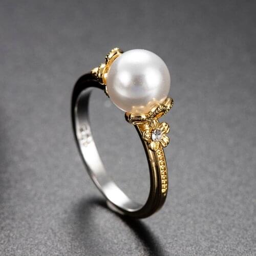 Hot Selling New Design Big Imitation Pearl Ring for Women High Quality Statement Jewelry Elegant Anniversary Party Ring