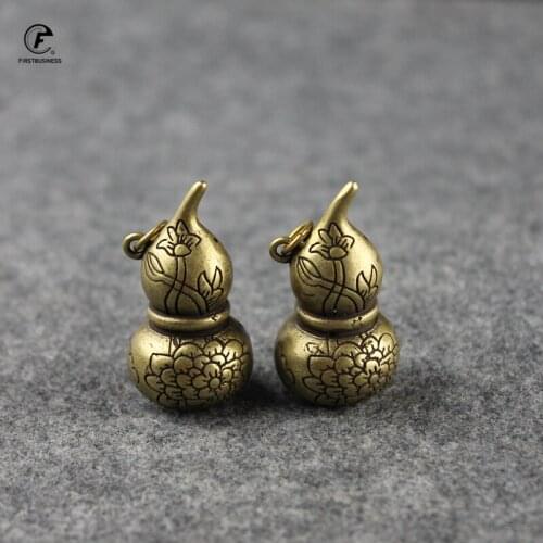 Copper Hollow Gourd Keychain Pendants Brass Lucky Key Chains Hanging Ornament Handmade Lotus Pattern Desktop decoration