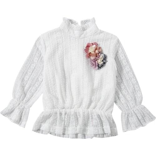 Girl’s Fashion Long-sleeved Shirt Sweet Flower Decorated Summer Korean Round Neck Pullover Top