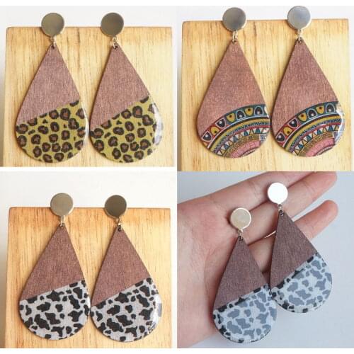 Epoxy Resin Cover Leopard Print Wood Water Drop Earrings for Women African Trendy Animal Print Natural Wooden Earrings Wholesale