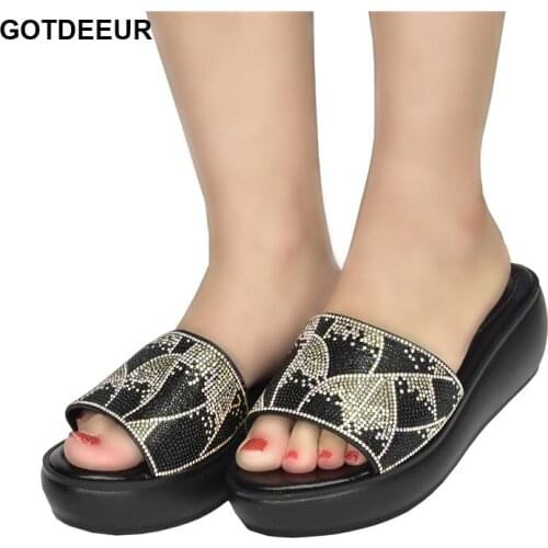 New Arrival Ladies Shoes and Sandals Wedding Shoes for Women Bride Summer Wedges Slippers Women Platform Heels with Rhinestone