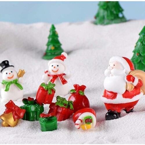 Christmas Miniature Santa Claus Sled Reindeer Gift Train Terrarium Figurines Fairy Landscape Model Garden Home Decor 1Piece