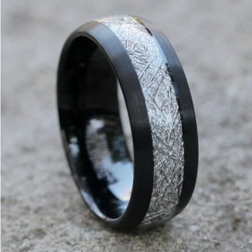 Fashion 8mm Mens Tungsten Carbide Ring Black Brushed Domed Meteorite Inlay Center Promise Ring Men Wedding Band Wholesale