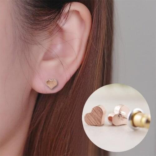 Oly2u Vintage Simple Rose Gold Heart Shape Stud Earrings Sweet Ear Jewelry for Women Girls Valentines Day Gift Pendientes