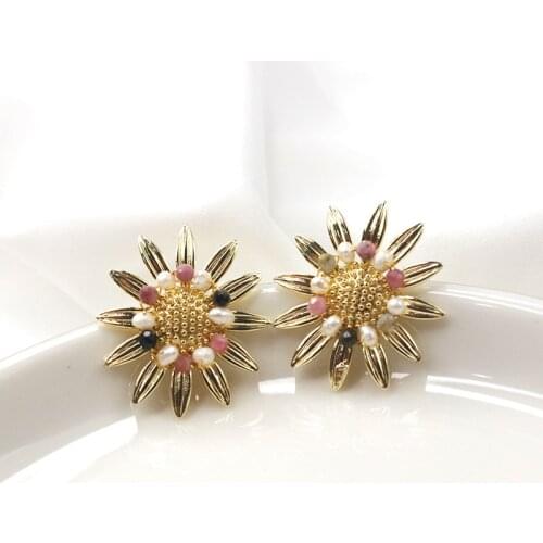 DAIMI Pearl Earrings Female 2021 New Trendy Earrings Korean Temperament Net Red Daisy Flowers Retro Ear Jewelry