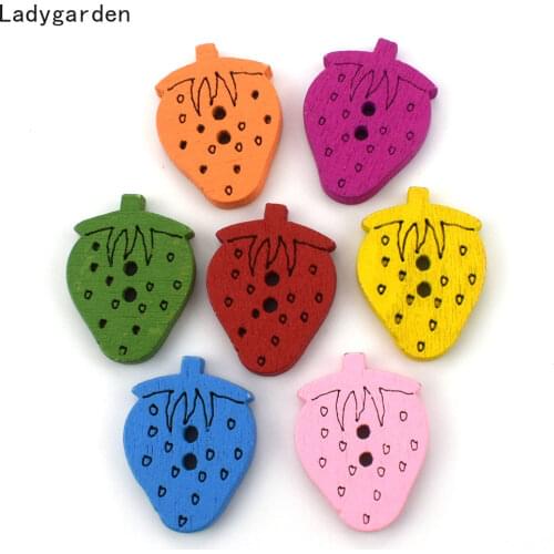 100PCS Mixed Strawberry Wooden Buttons for Clothing Needlework Scrapbooking Wood Button Decorative Crafts Diy Accessories