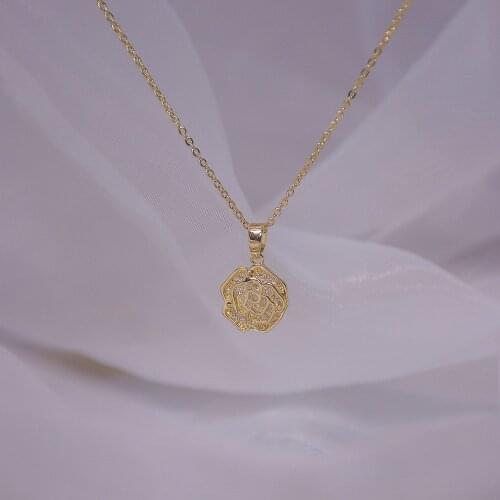 Ins Hot Sale Delicate Crystal Flower Pendant&necklaces for Women Pierced Rose Charm Chain Choker Necklaces Gift