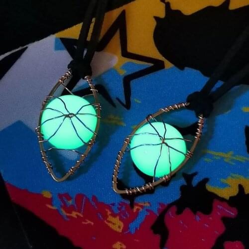 New Luminous stone eye Pendant Necklace copper wire Horse eye Glow In The Dark Charming Necklace Handmade