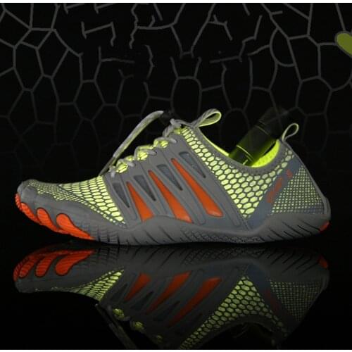 2020 Upstream Aqua Shoes Men and Women Quick-Drying Outdoor Jogging Sneakers Air Mesh Non-slip Unisex Barefoot Shoes