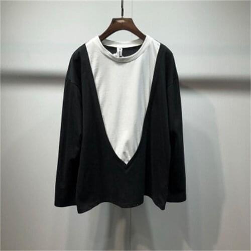 Japanese original spring round collar black and white stitching loose mens t-shirt Harajuku simple version of the dark hoodie t