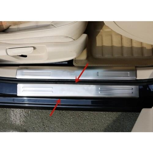 High-quality stainless steel Threshold bar Welcome pedal Anti-scratch car accessories For Chrysler 300C 2011-2015