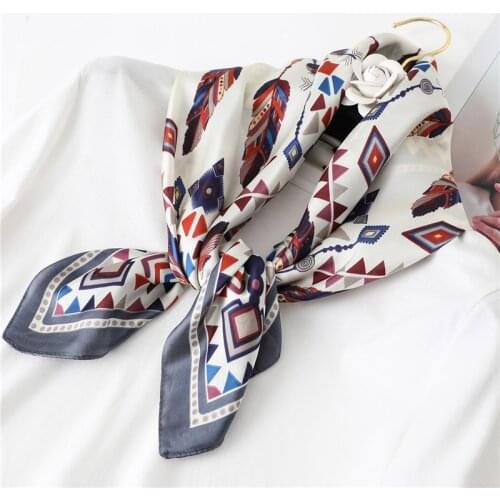 2021 Silk Square Hair Neck Scarf Women Bandana Luxury Neckercheif Head Scarf Print Female Fashion Wraps Scarves