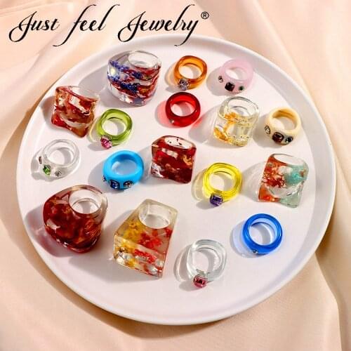JUST FEEL Punk Hip hop Transparent Acrylic Resin Rings For Women Cute crystal Multicolor Flower Square Geometric Ring Jewelry