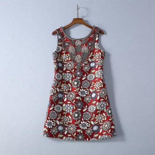 European for Spring 2021 and American womens wear Flower jacquard Heavy hammer bead Sleeveless round collar Fashion dress