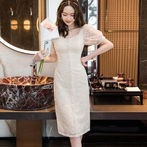 New Arrival Fashion Summer Skinny Midi Dress Ladies OL Temperament Vintage Square Collar Puff Sleeve Embroidery Lace Pearl Dress
