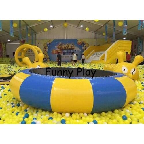 PVC Water Bouncer Jumping Bed with Air Pump for Water Sport Games floating water toys inflatable water jumper