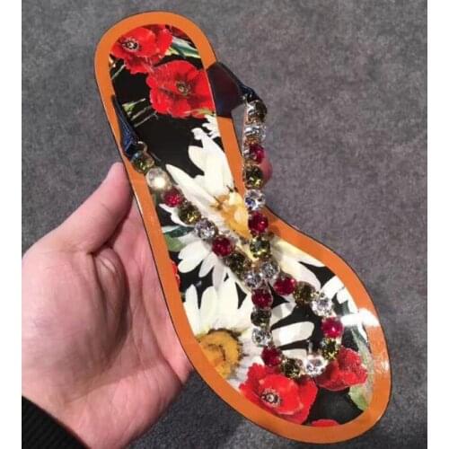 Carpaton Beach Wear Crystal Embellished Woman Slippers Bohemian Style Printed Flat Shoes Summer Flip Flop Shoes