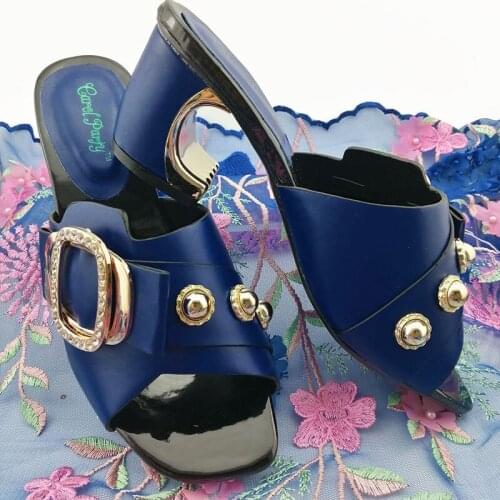 Royal Blue Color Women Italian Wedding Shoes Mature African Women Sandals with Metal Decoration 7CM Heels Women Pumps for Party