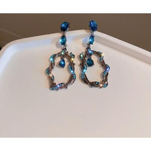 Origin Summer Unique Blue Shiny Rhinestone Twisted Dangle Earrings for Women Geometric Irregular Long Earrings Accessories