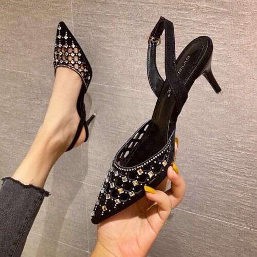 LLOGAI Women's Shoes With A Strap