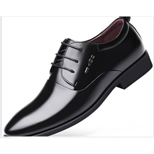 Mens formal pointed-toe patent leather shoes Men Casual Shoes Brand Mens Loafers Black Breathable Slip on Black Driving Shoes
